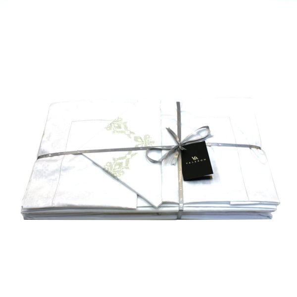 Valeron Valencia Duvet Cover Set - White Online now